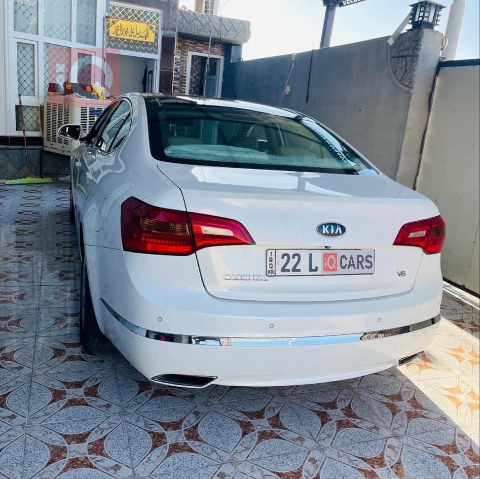 كيا كادينزا